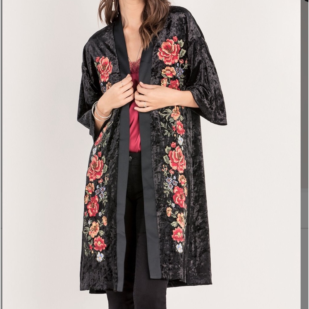 Embroidered Crushed-Velvet Kimono